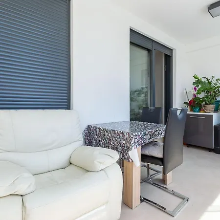 Ivana Studio Apartman *